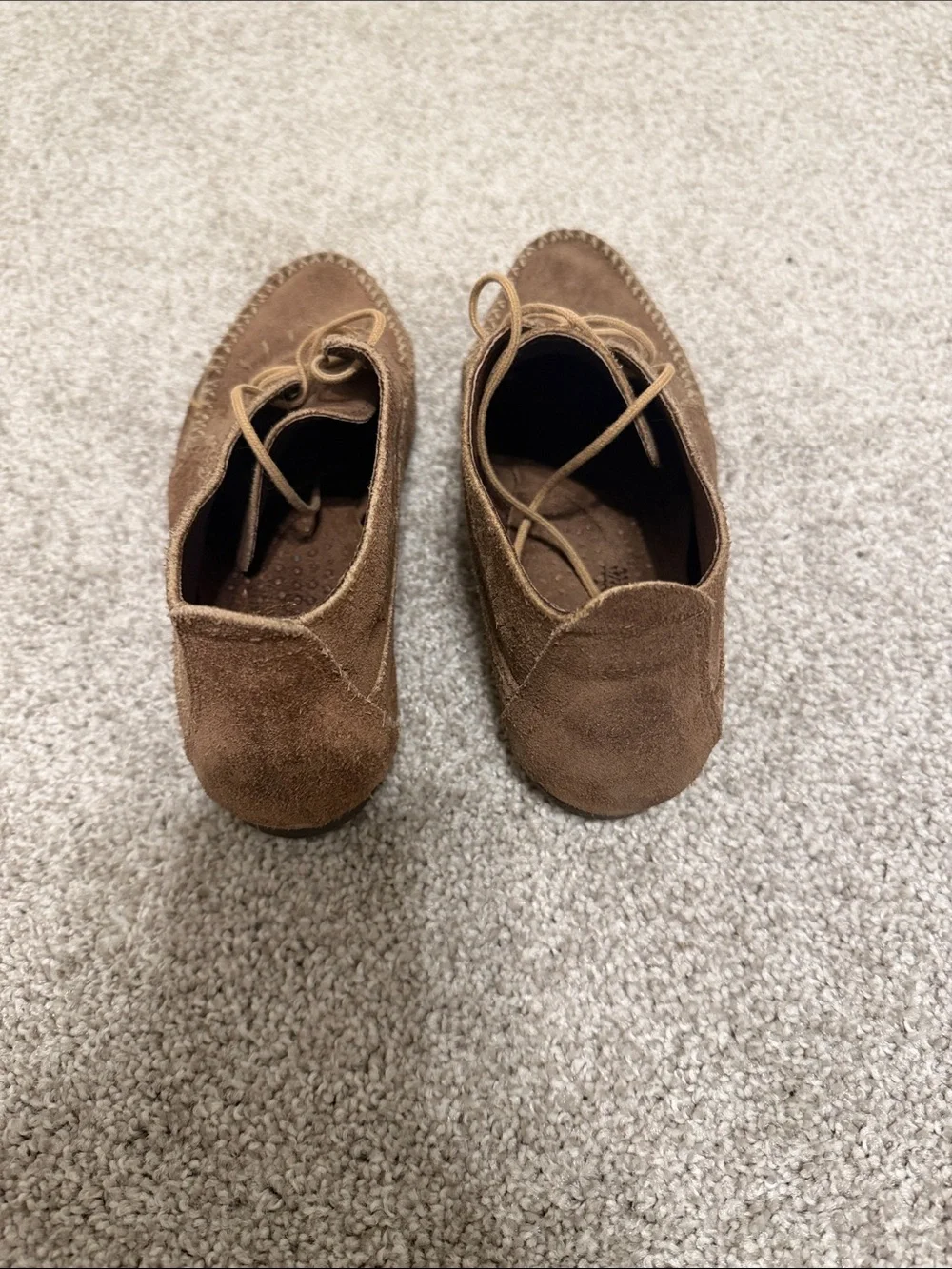 Minnetonka Brown Suede Moccasin Lace-Up Flats